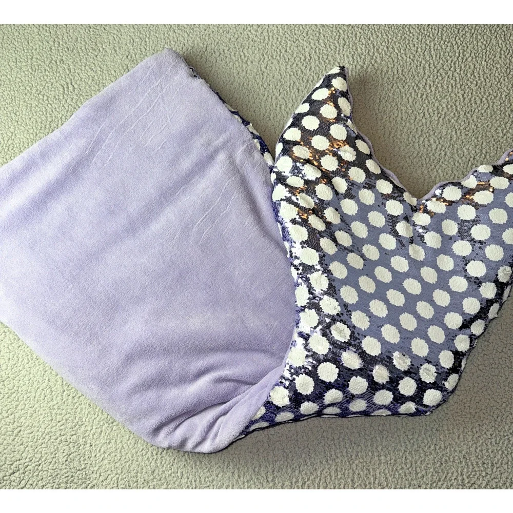 Cynthia Rowley Iridescent Silver Purple Sequin Mermaid Tail Blanket 52